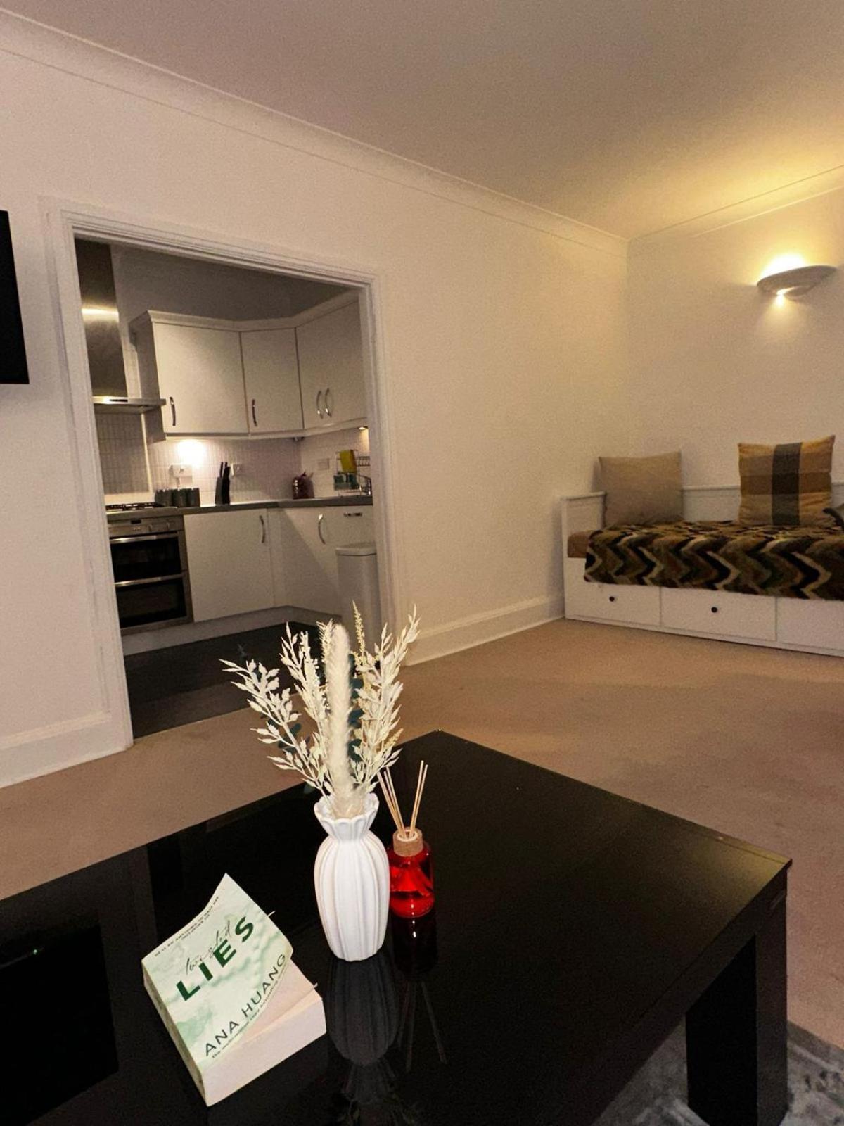 City Lux Apartment London Exterior photo
